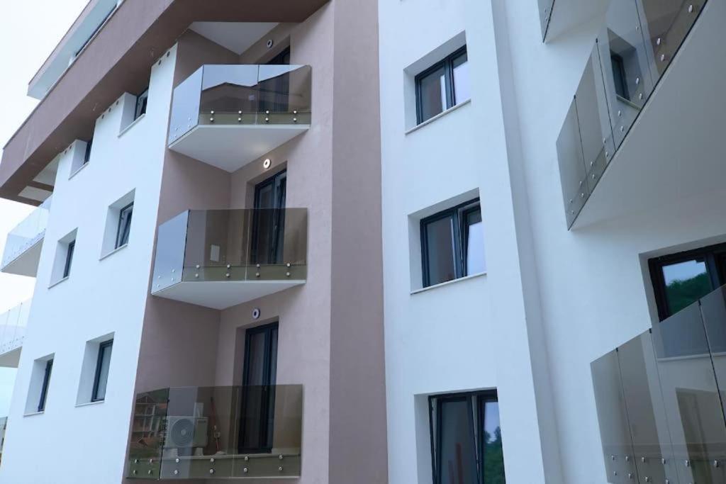 City Center Accommodation 111 Resita Exterior foto
